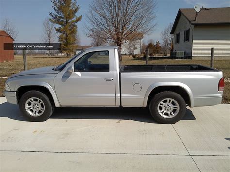 2004 Dodge Dakota photo