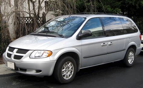 2004 Dodge Grand caravan photo