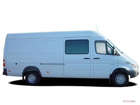 2004 Dodge Sprinter 2500 photo