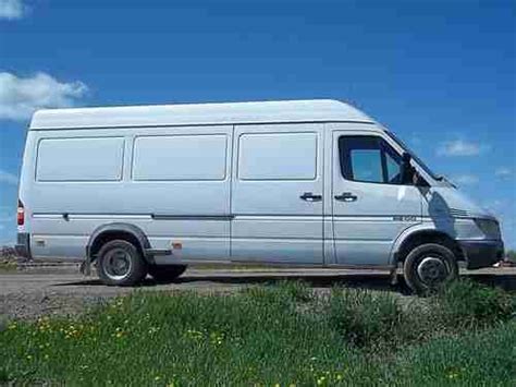 2004 Dodge Sprinter 3500 photo