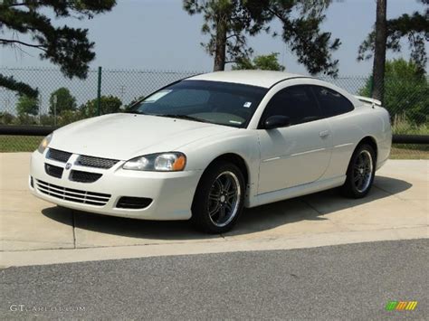 2004 Dodge Stratus coupe photo