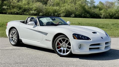 2004 Dodge Viper roadster