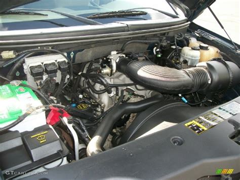 2004 Ford E-150 engine