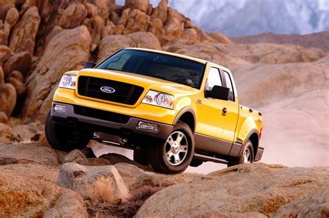 2004 Ford F-150 photo