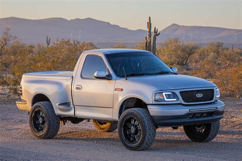 2004 Ford F-150 photo