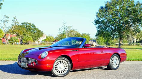 2004 Ford Thunderbird photo