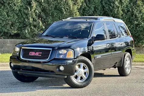 2004 Gmc Envoy xuv photo