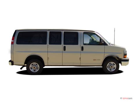 2004 Gmc Savana photo