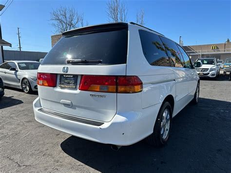 2004 Honda Odyssey photo