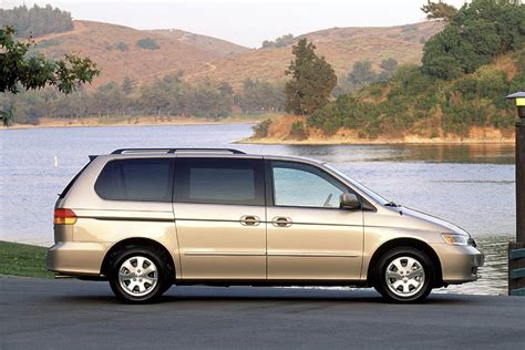 2004 Honda Odyssey photo