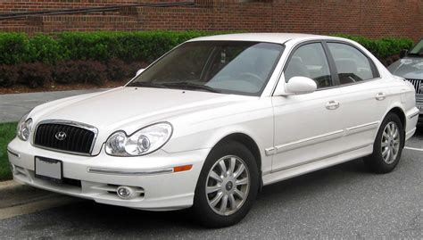 2004 Hyundai Sonata photo