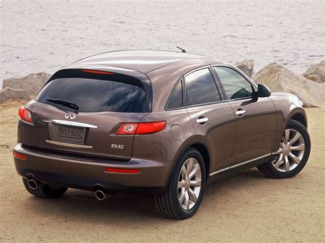 2004 Infiniti Fx photo