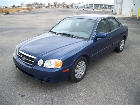 2004 Kia Optima photo