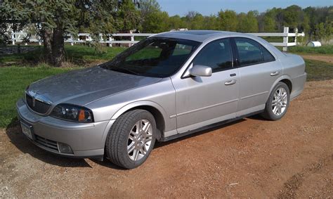 2004 Lincoln Ls photo