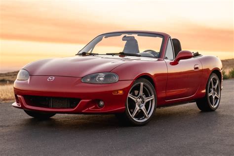 2004 Mazda Miata photo