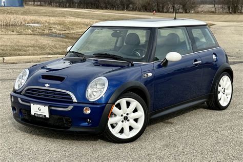 2004 Mini Cooper s photo