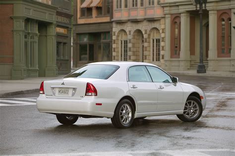 2004 Mitsubishi Diamante