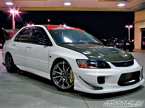 2004 Mitsubishi Lancer evo photo