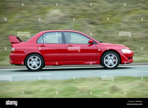 2004 Mitsubishi Lancer evo photo