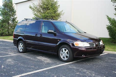 2004 Oldsmobile Silhouette photo