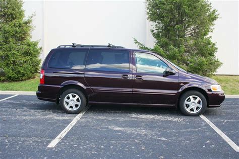 2004 Oldsmobile Silhouette photo