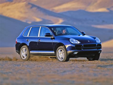 2004 Porsche Cayenne s photo