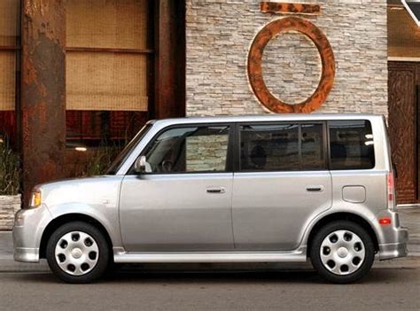 2004 Scion Xb photo