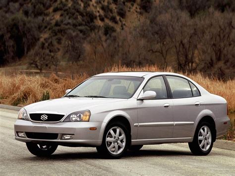 2004 Suzuki Verona photo