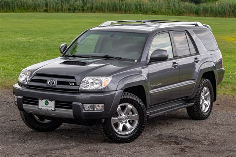 2004 Toyota 4 runner photo