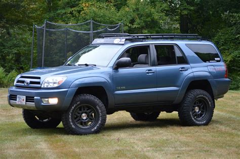 2004 Toyota 4 runner photo