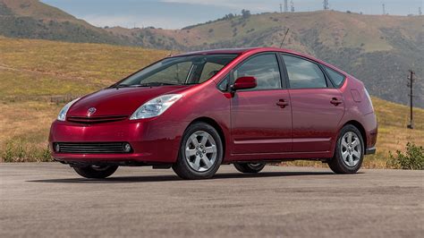 2004 Toyota Prius photo