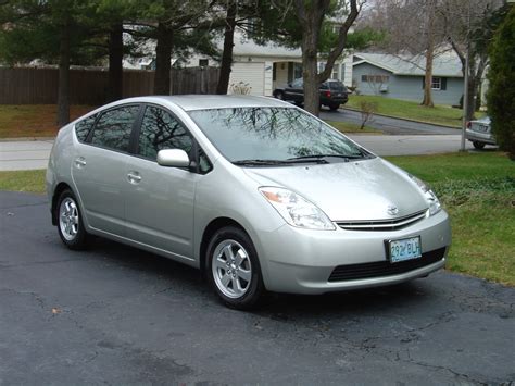 2004 Toyota Prius photo