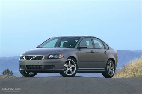 2004 Volvo S40 photo