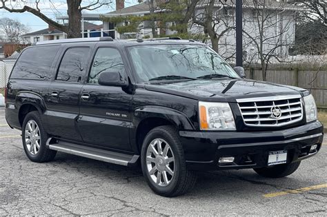 2005 Cadillac Escalade esv photo