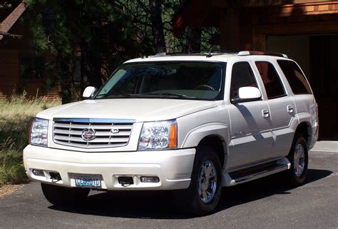 2005 Cadillac Escalade photo