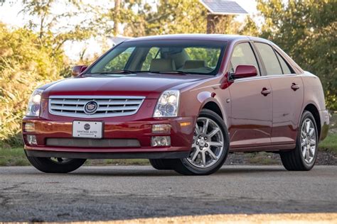 2005 Cadillac Sts photo