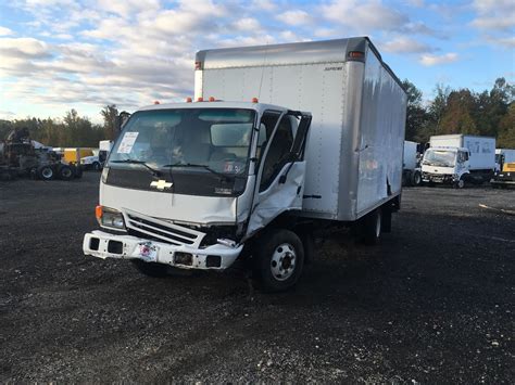 2005 Chevrolet W4500 engine