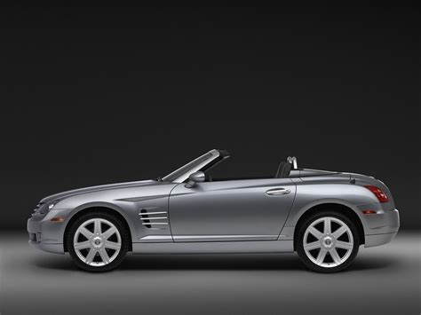 2005 Chrysler Crossfire photo