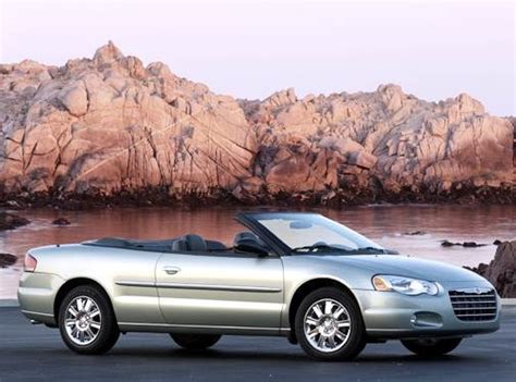 2005 Chrysler Sebring photo