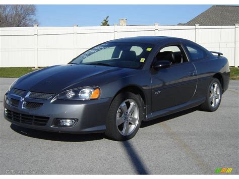 2005 Dodge Stratus coupe photo