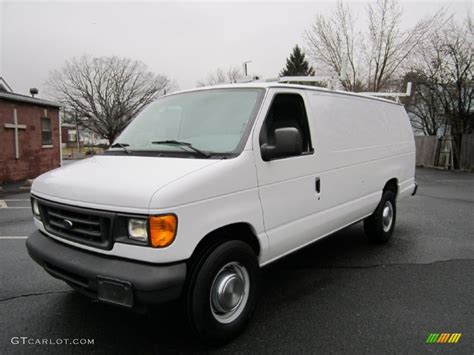 2005 Ford E-350