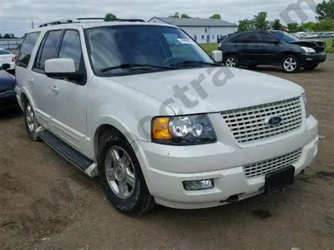 2005 Ford Expedition photo