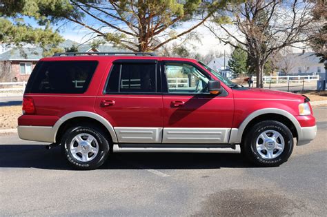 2005 Ford Expedition photo