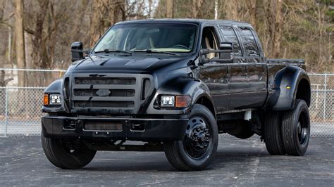 2005 Ford F-650 sd photo