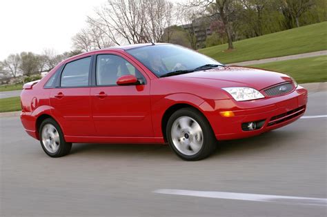 2005 Ford Focus photo