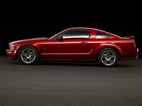 2005 Ford Mustang gt photo