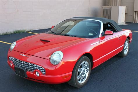 2005 Ford Thunderbird photo