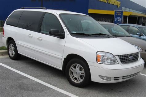 2005 Ford Windstar photo