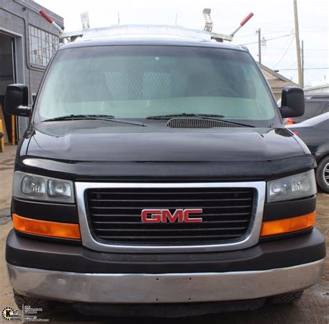 2005 Gmc G2500 photo