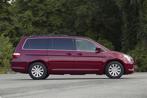 2005 Honda Odyssey photo